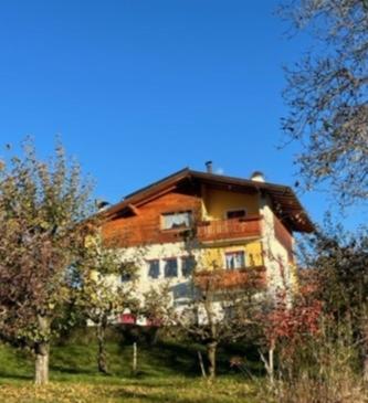 Casa Vacanze A Romeno المظهر الخارجي الصورة